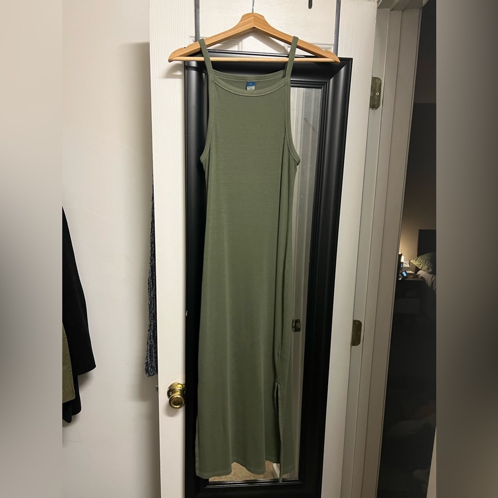 NWOT Old Navy midi dress